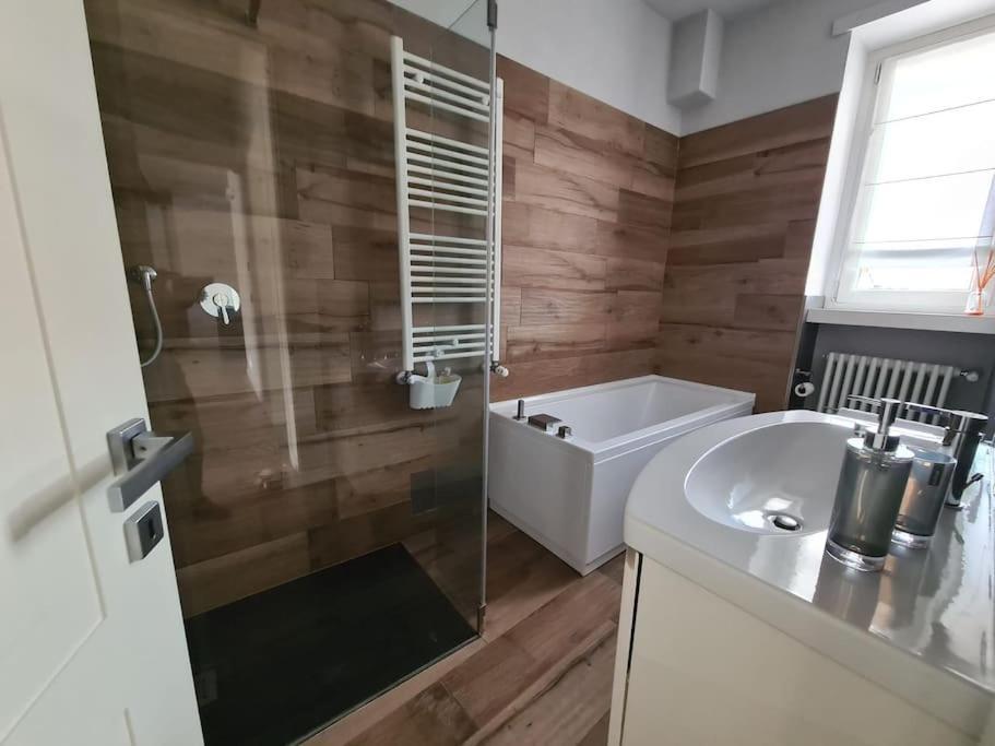 Cuore Di Alba Charming Apartment المظهر الخارجي الصورة